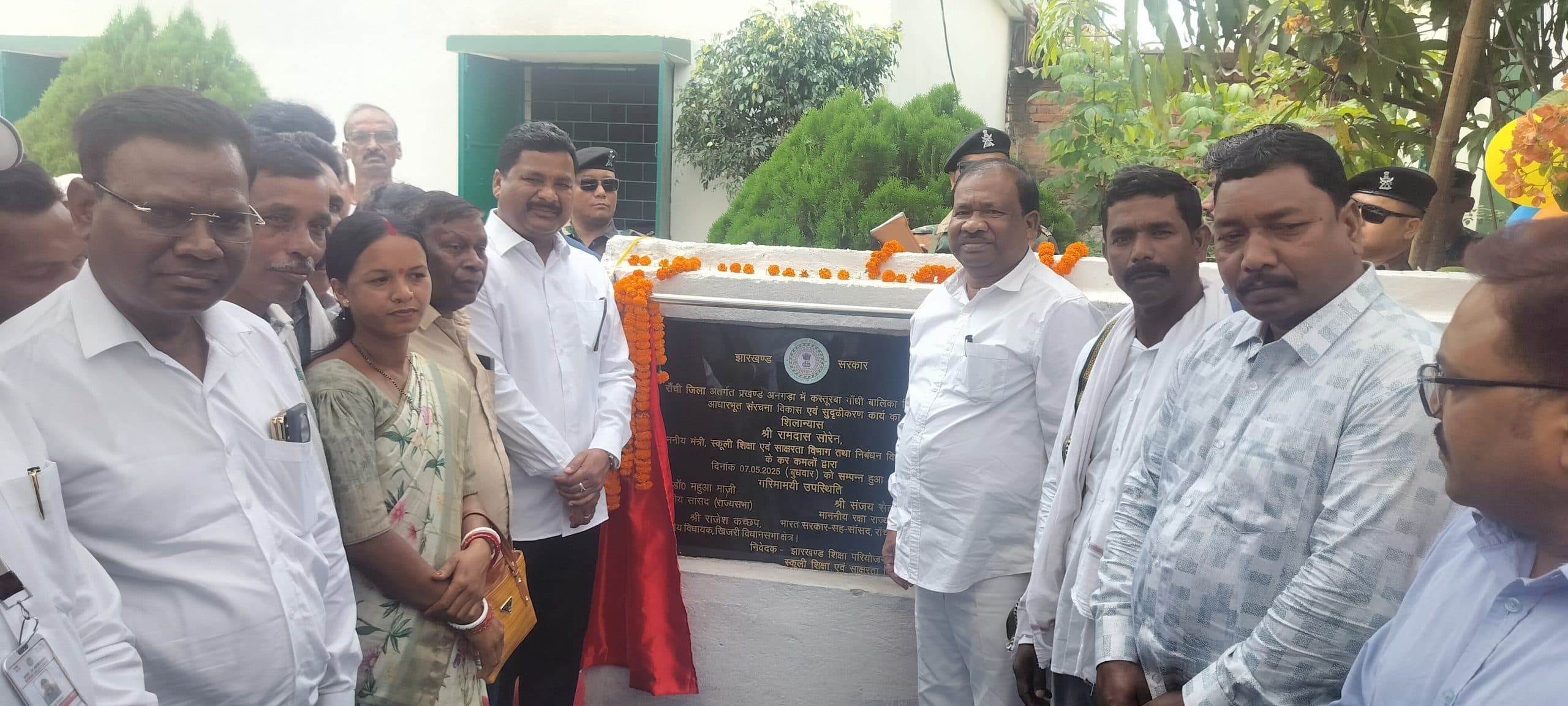 पंचायत स्तर पर सीएम स्कूल ऑफ एक्सीलेंस की परिकल्पना को उतारा जायेगा : रामदास सोरेन