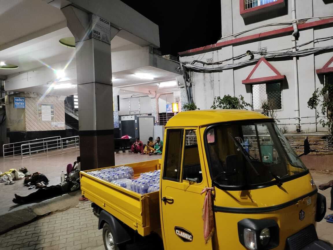 लोकल ब्रांड पानी बोतल की धड़ल्ले से हो रही बिक्री