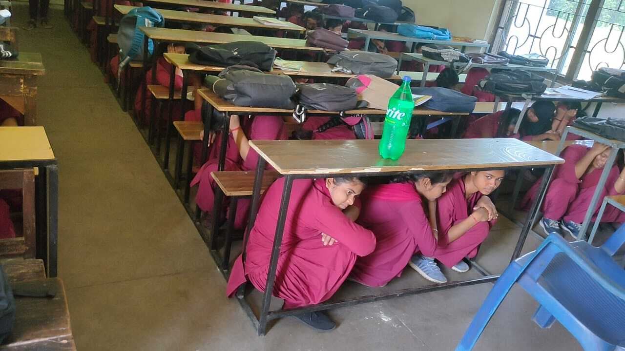 Bokaro News : स्कूल-कॉलेजों में भी छात्रों को पढ़ाया गया सुरक्षा का पाठ