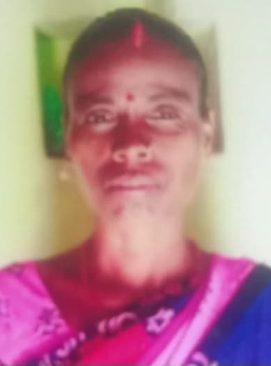 Dhanbad News: राजगंज में बाइक से गिर कर महिला की मौत