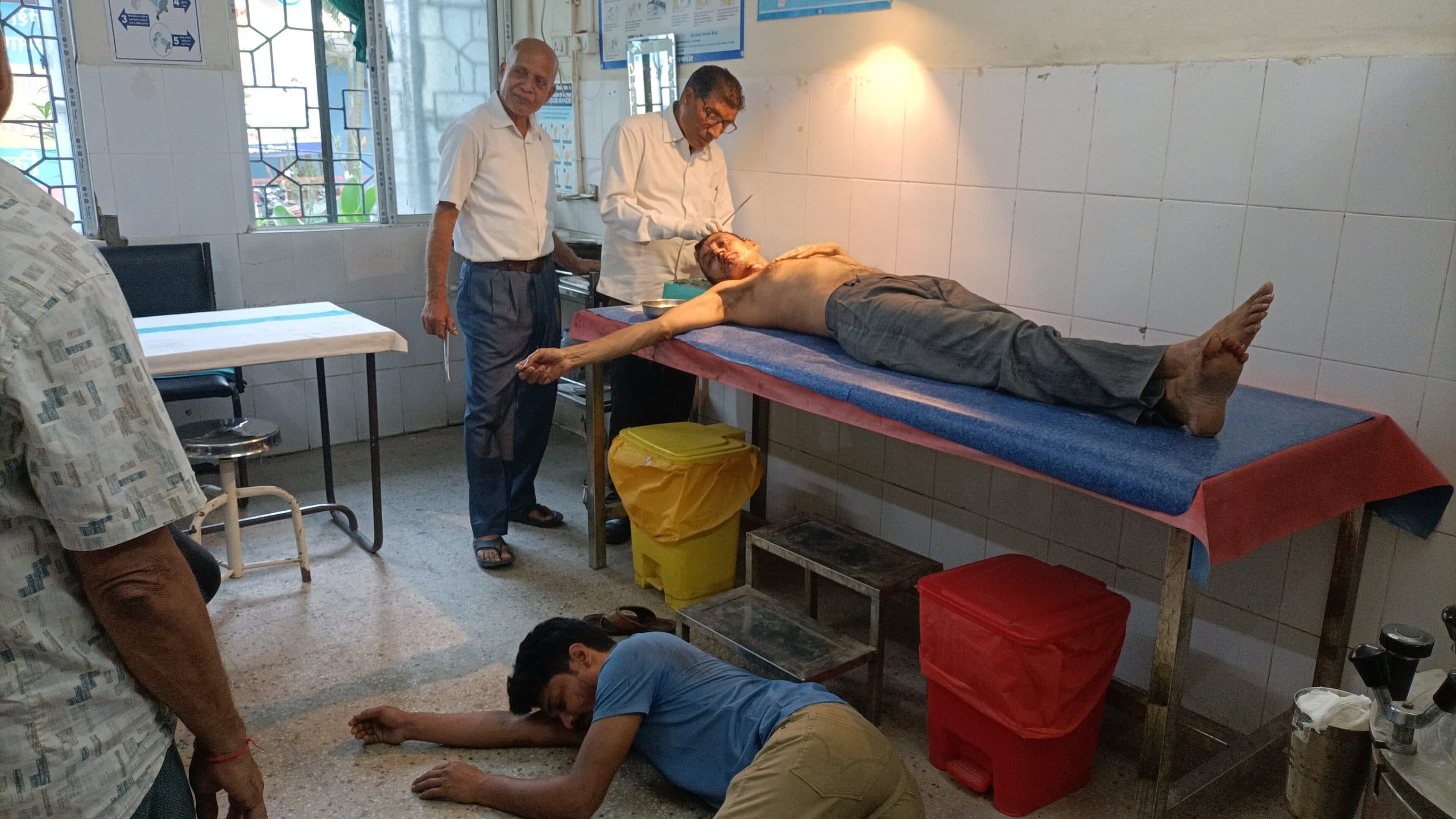 दो पक्षों के बीच मारपीट में चार लोग घायल