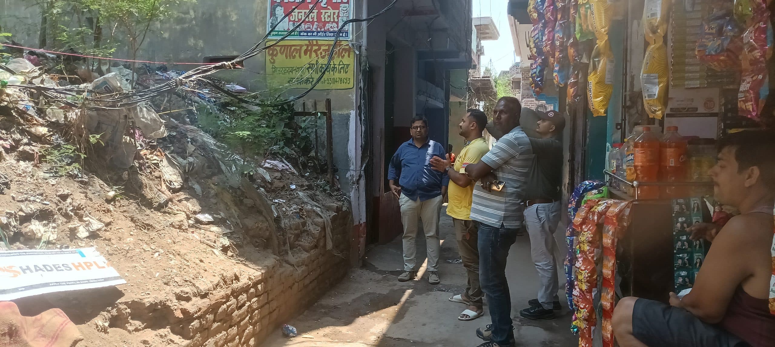 पोस्ट ऑफिस की जमीन का किया निरीक्षण