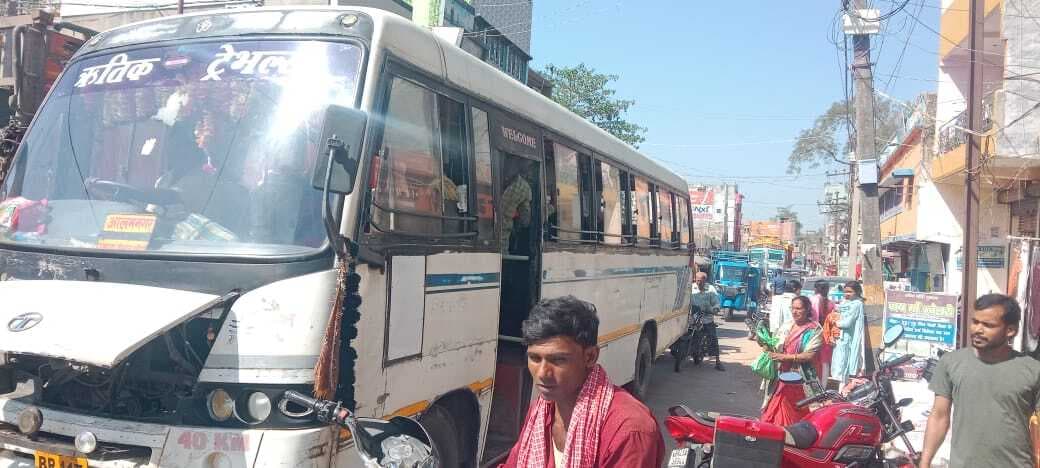 पार्षद ने अधिकारियों से बाजार को अतिक्रमण मुक्त कराये जाने की मांग