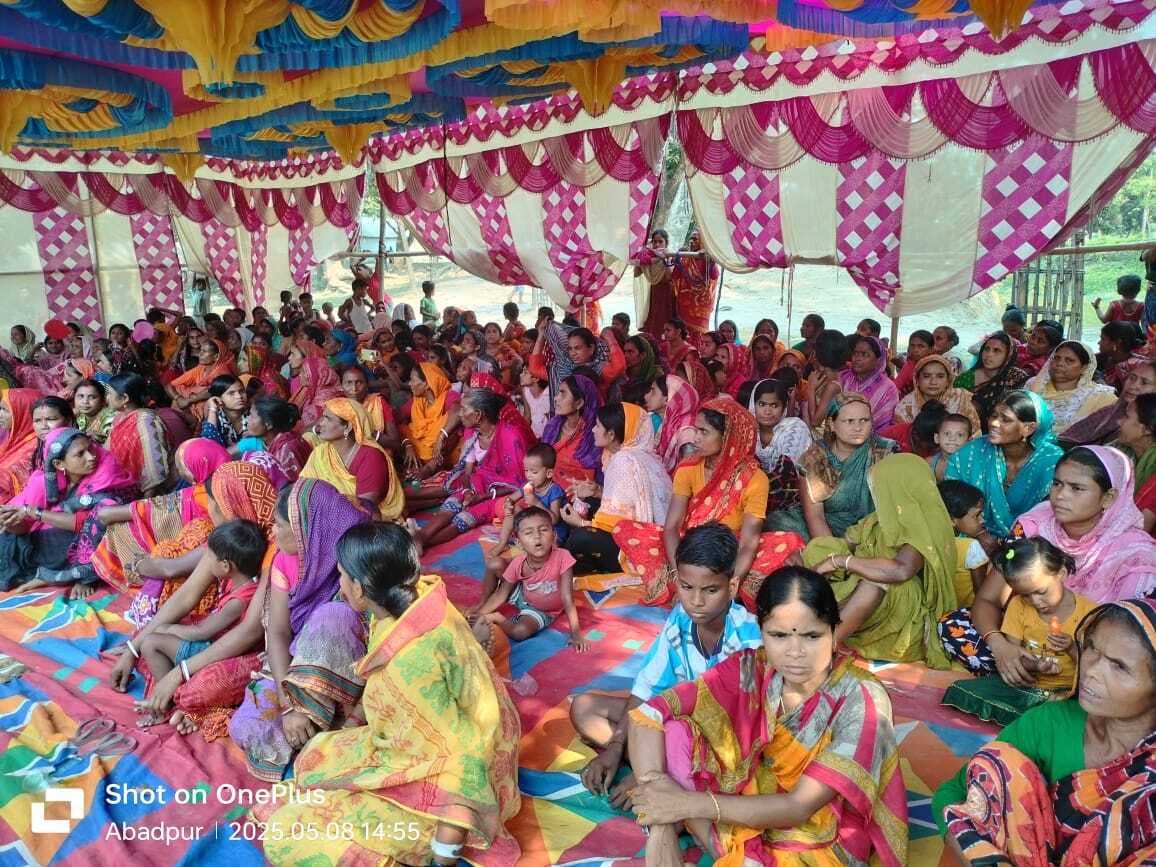 महिला संवाद: स्थानीय मुद्दोंके साथ-साथ रोजगार की मांग उठा रही है आधी आबादी