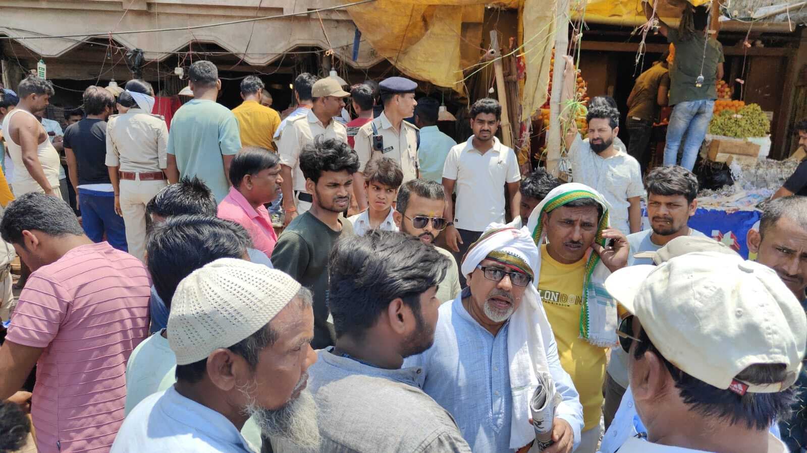 यातायात थाना व नगर परिषद ने शहर में चलाया अतिक्रमण हटाओ अभियान