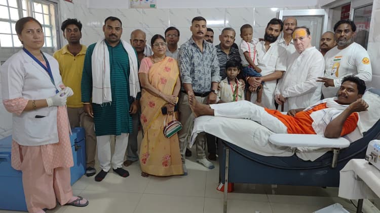 थैलेसीमिया दिवस पर लगाया गया रक्तदान शिविर