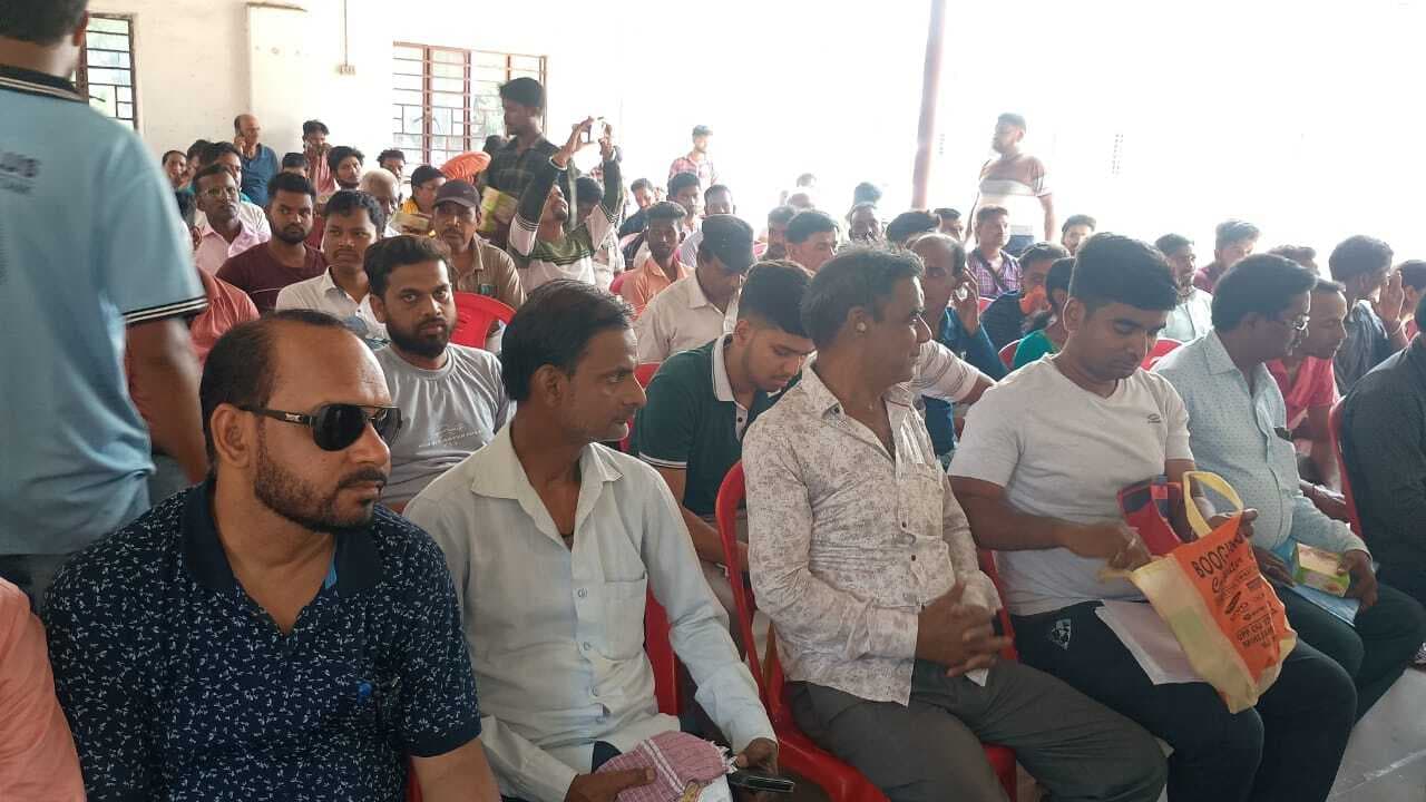 जिले में 2023-24 में गुम 103 मोबाइल की हुई रिकवरी, पुलिस ने लोगों को लाैटाया