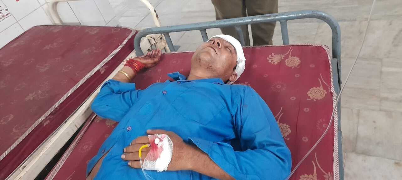 घर से बाहर बुलाकर युवक पर चाकू से जानलेवा हमला, गंभीर