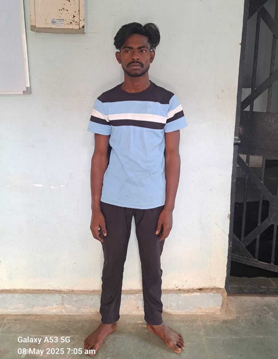 दिन में पागलपन और रात में युवक करता था चोरी, गिरफ्तार