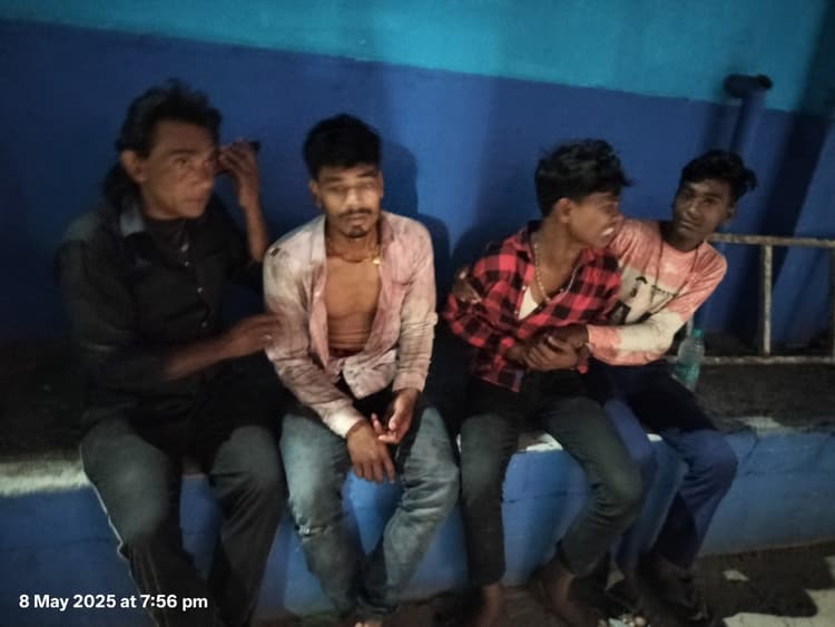 नाती का इलाज कराकर घर दरभंगा लौट रहे बाइक सवार अधेड़ की मौत