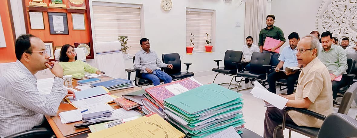जिलाधिकारी ने 28 मामलों की सुनवाई, कई समस्याओं का किया गया निष्पादन