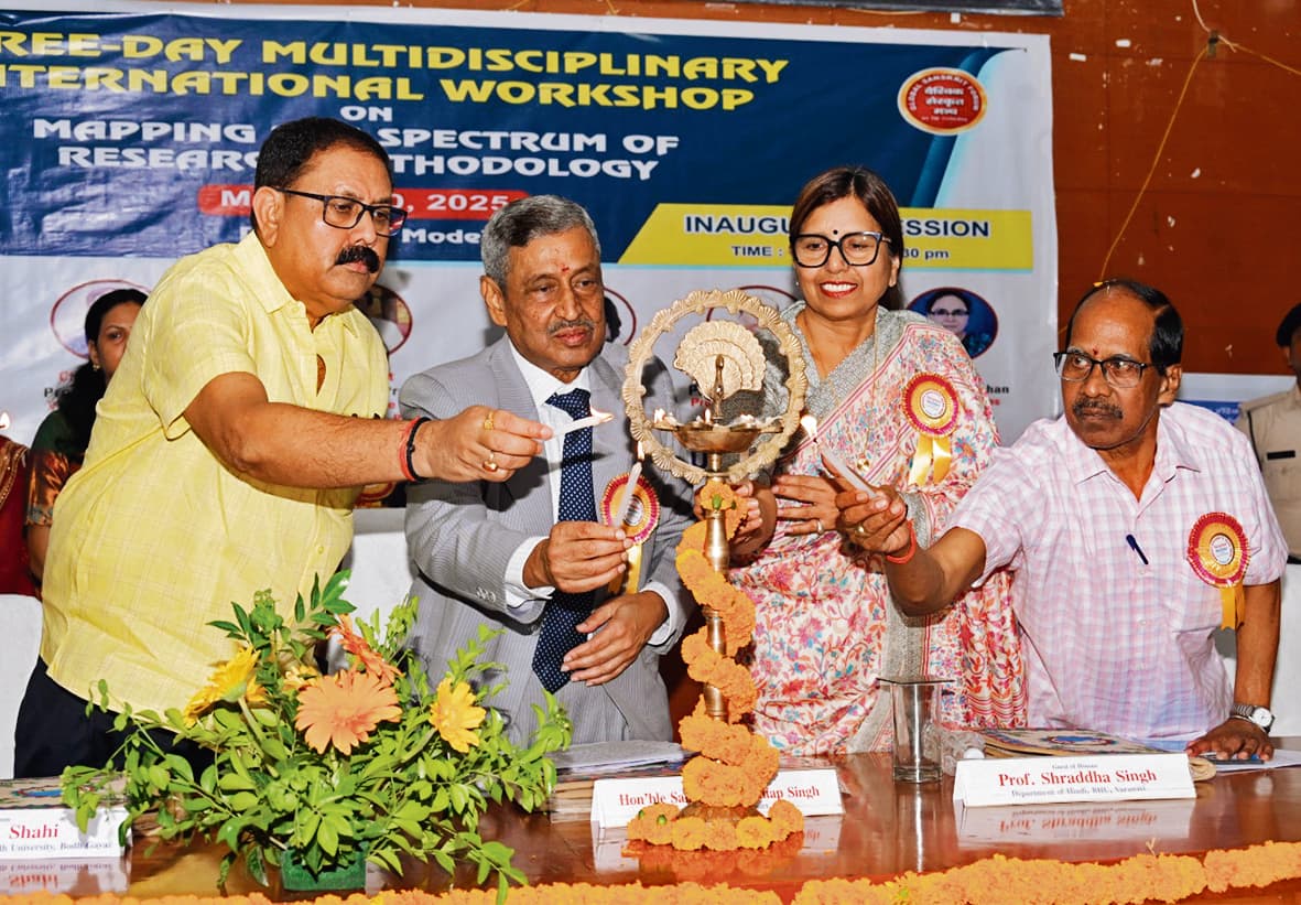 Gaya News : स्थानीय मुद्दों पर शोध से अपनी तकदीर बदल सकते हैं युवा : कुलपति