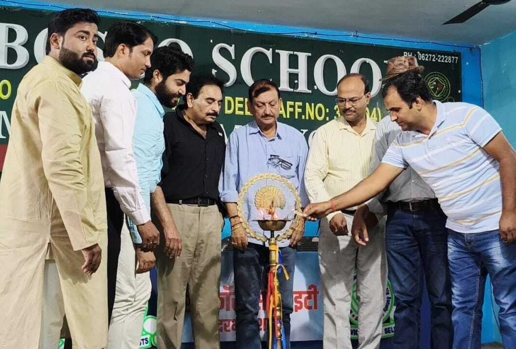 Darbhanga News: युद्ध, बाढ़ व भूकंप में लोगों की सहायता करता रेडक्रॉस सोसाइटी