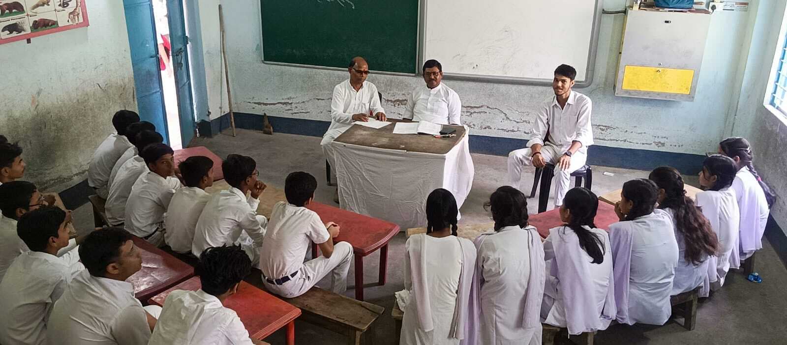 छात्र संसद को कार्य व नेतृत्व क्षमता से कराया अवगत