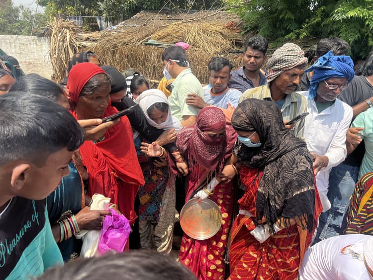जयपुर से फुलवरिया पहुंचा युवक का शव, रामपुर में मचा कोहराम, रजनीश की मौत से बुझ गया परिवार का चिराग