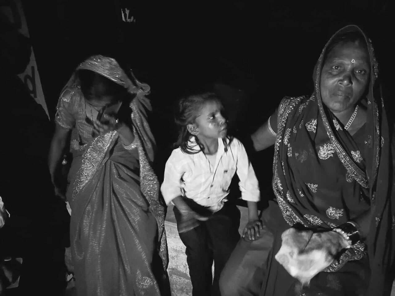 सड़क दुर्घटना में एक ही परिवार के चार लोग घायल