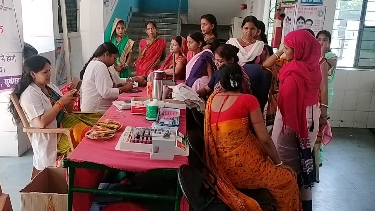 सीएचसी में 78 गर्भवती महिलाओं के स्वास्थ्य की हुई जांच