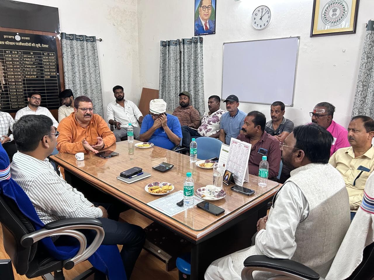 Deoghar News : बसोंं की हड़ताल समाप्त, शनिवार से आइएसबीटी से चलेंगी सभी बसें