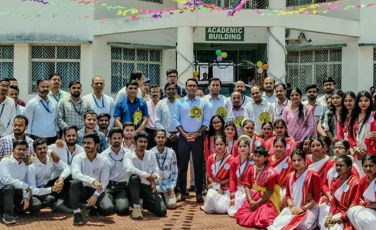 जीवन जीने की नयी राह दिखाते हैं टैगोर के अनमोल विचार  :  डीसी