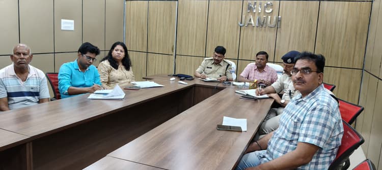 ऑपरेशन सिंदूर को लेकर अधिकारियों को सतर्क रहने का निर्देश