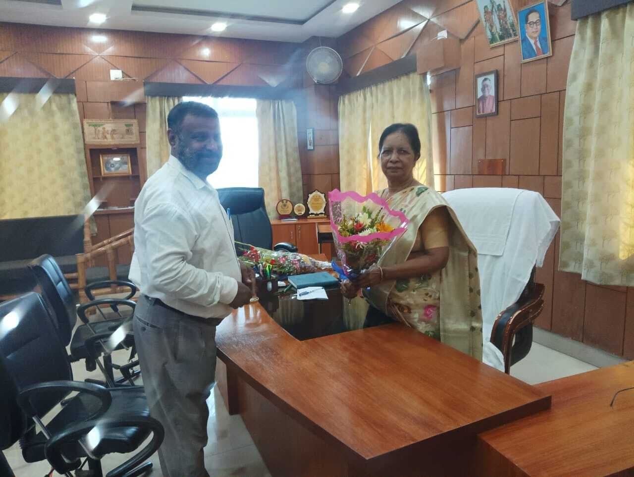 जेजेएस कॉलेज के प्राचार्य ने कुलपति से की शिष्टाचार भेंट