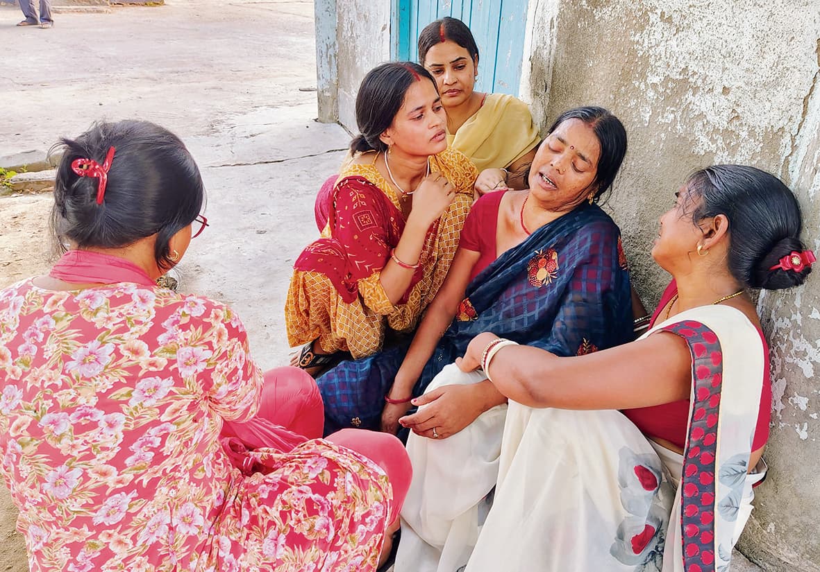 ट्रेन की चपेट में आने से पॉलिटेक्निक की छात्रा की मौत