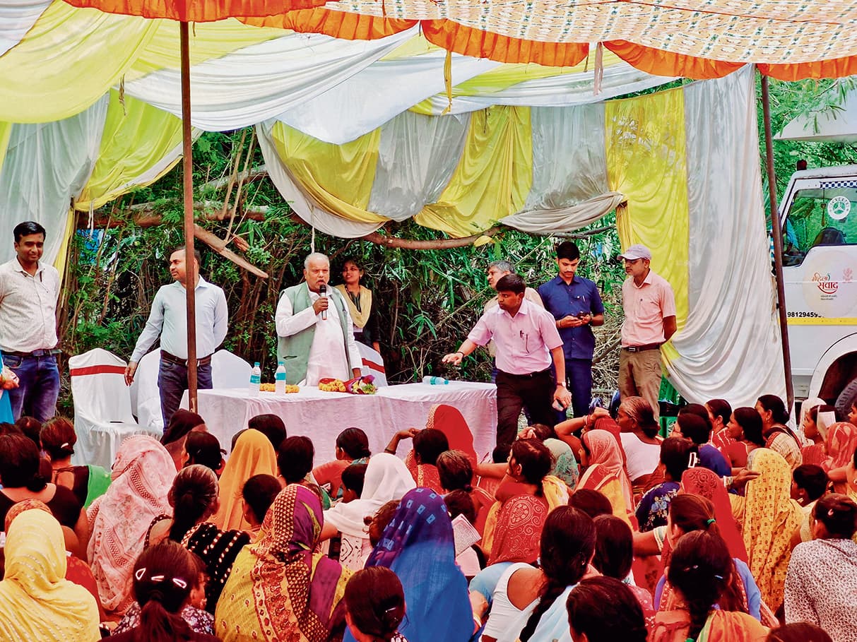 एकसारी से छबिलापुर तक नहर किनारे सड़क निर्माण की मांग