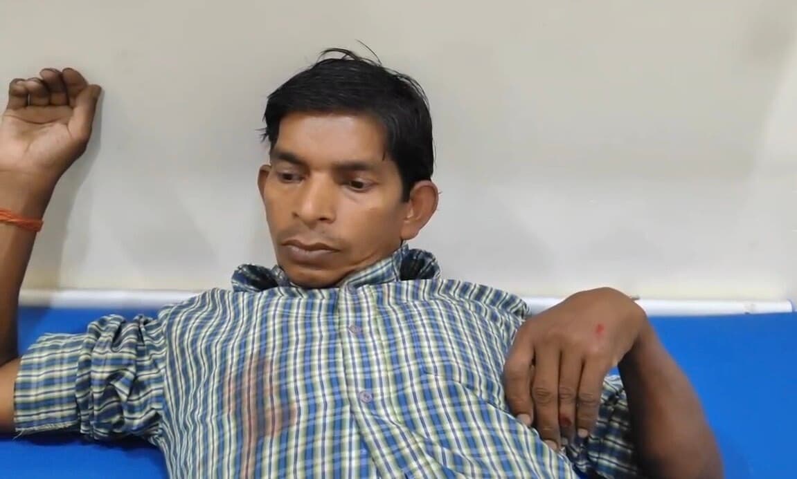 Giridih News: बोलेराे के धक्के से बाइक पर सवार चार लोग घायल