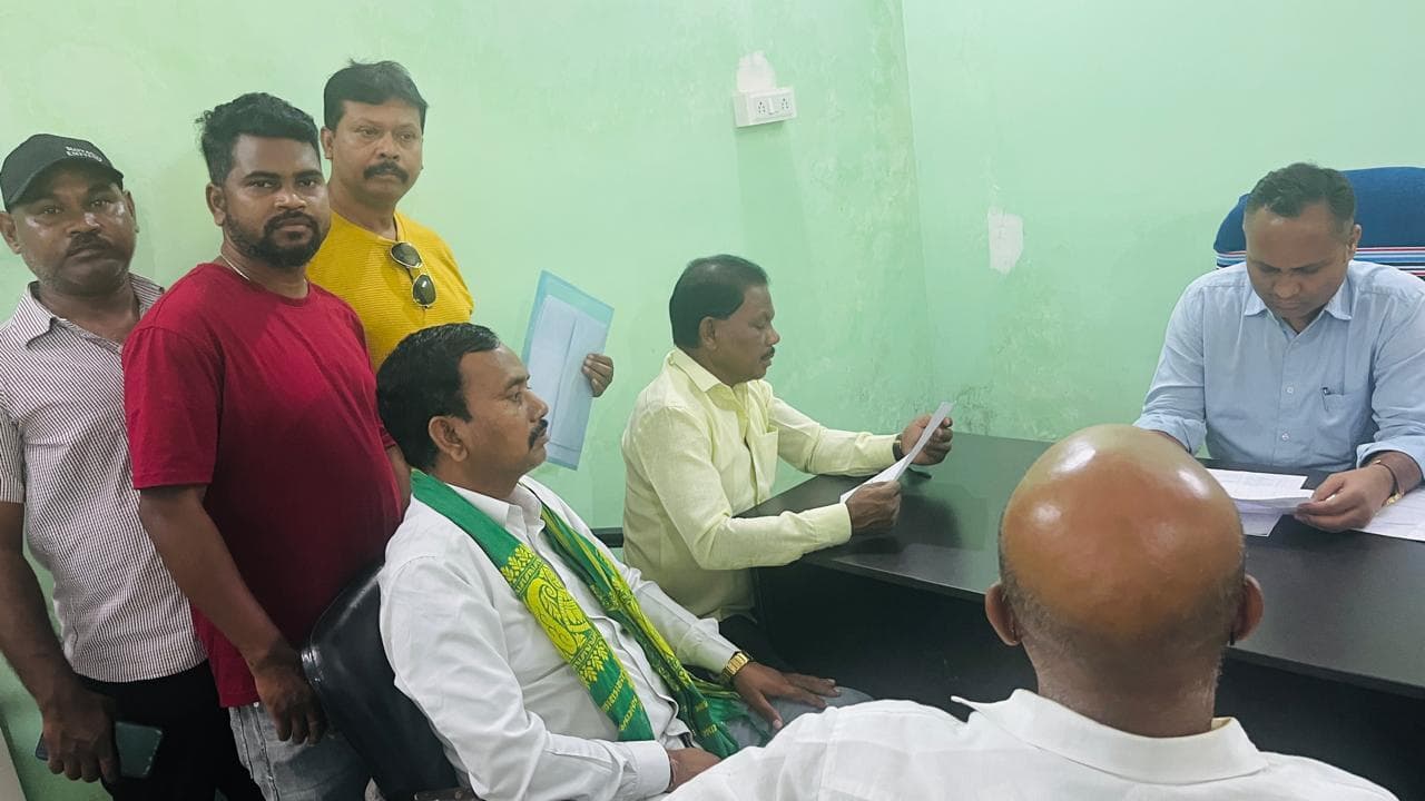 Jamshedpur News : तालाब निर्माण पर रोक लगे, अन्यथा करेंगे आंदोलन