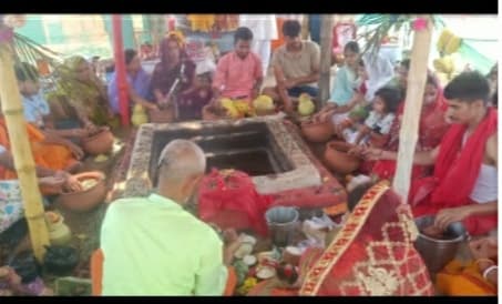 लक्ष्मी नारायण यज्ञ से गांव का माहौल हुआ भक्तिमय