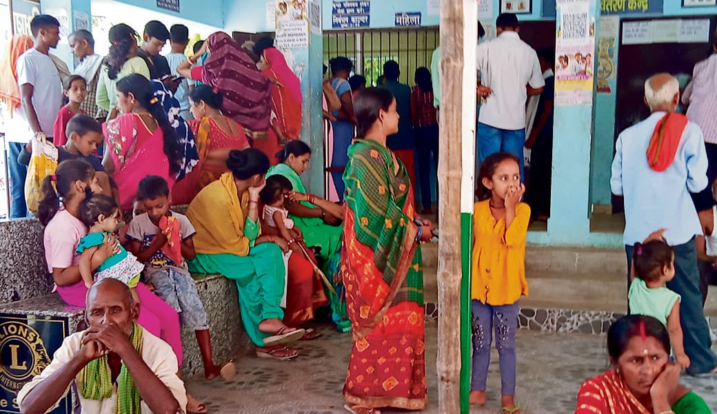 Saran News : गर्मी बढ़ते ही सदर अस्पताल में मरीजों की संख्या में हुई बढ़ोतरी