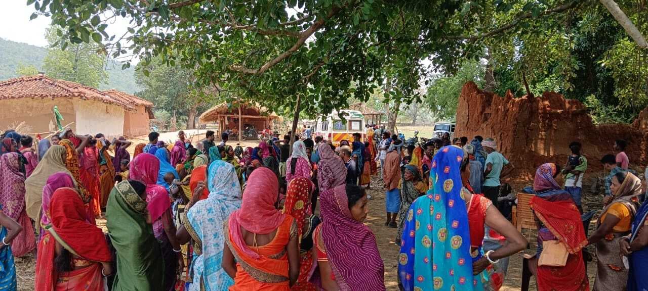 स्कूल में गड़बड़ी पर प्रधानाध्यापक से मांगा स्पष्टीकरण