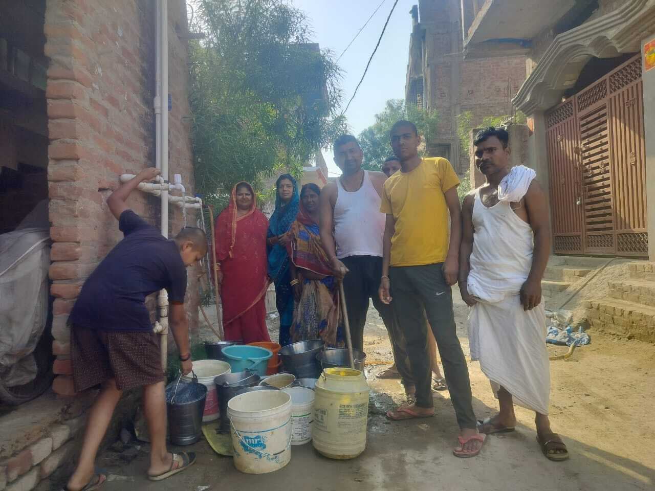 Madhubani News : पाइप क्षतिग्रस्त होने से हजारों लीटर पानी हो रहा बर्बाद