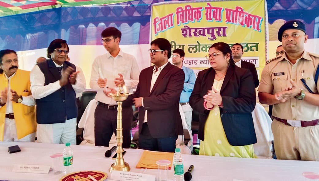 राष्ट्रीय लोक अदालत में 464 मामलों का निबटारा