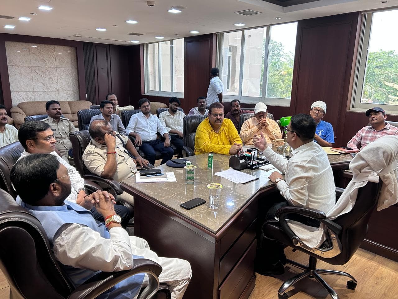 Deoghar news : आइएसबीटी से बस संचालन को लेकर सभी पक्षों में सहमति, छह में पांच स्टॉपेज को मिली मंजूरी