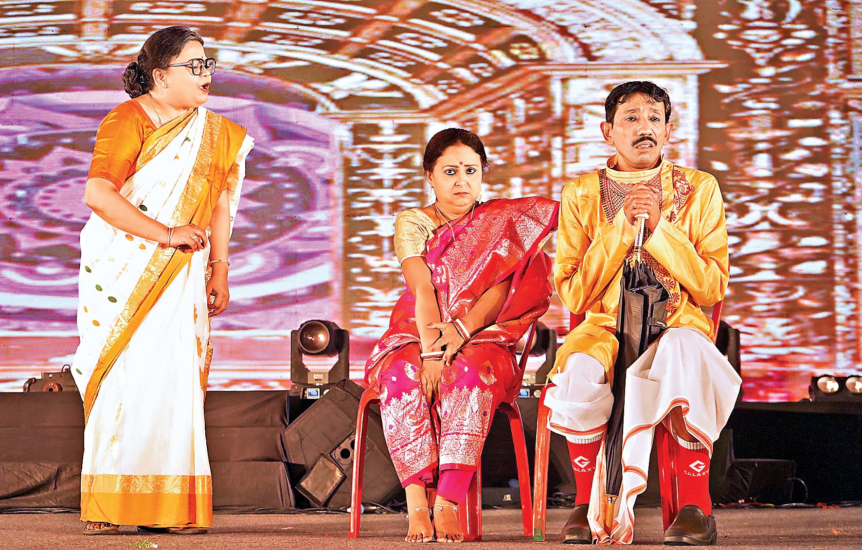 ranchi news : बांग्ला सांस्कृतिक मेला में कला और संस्कृति का संगम, संगीत और हास्य नाटकों से सुहानी हो गयी शाम