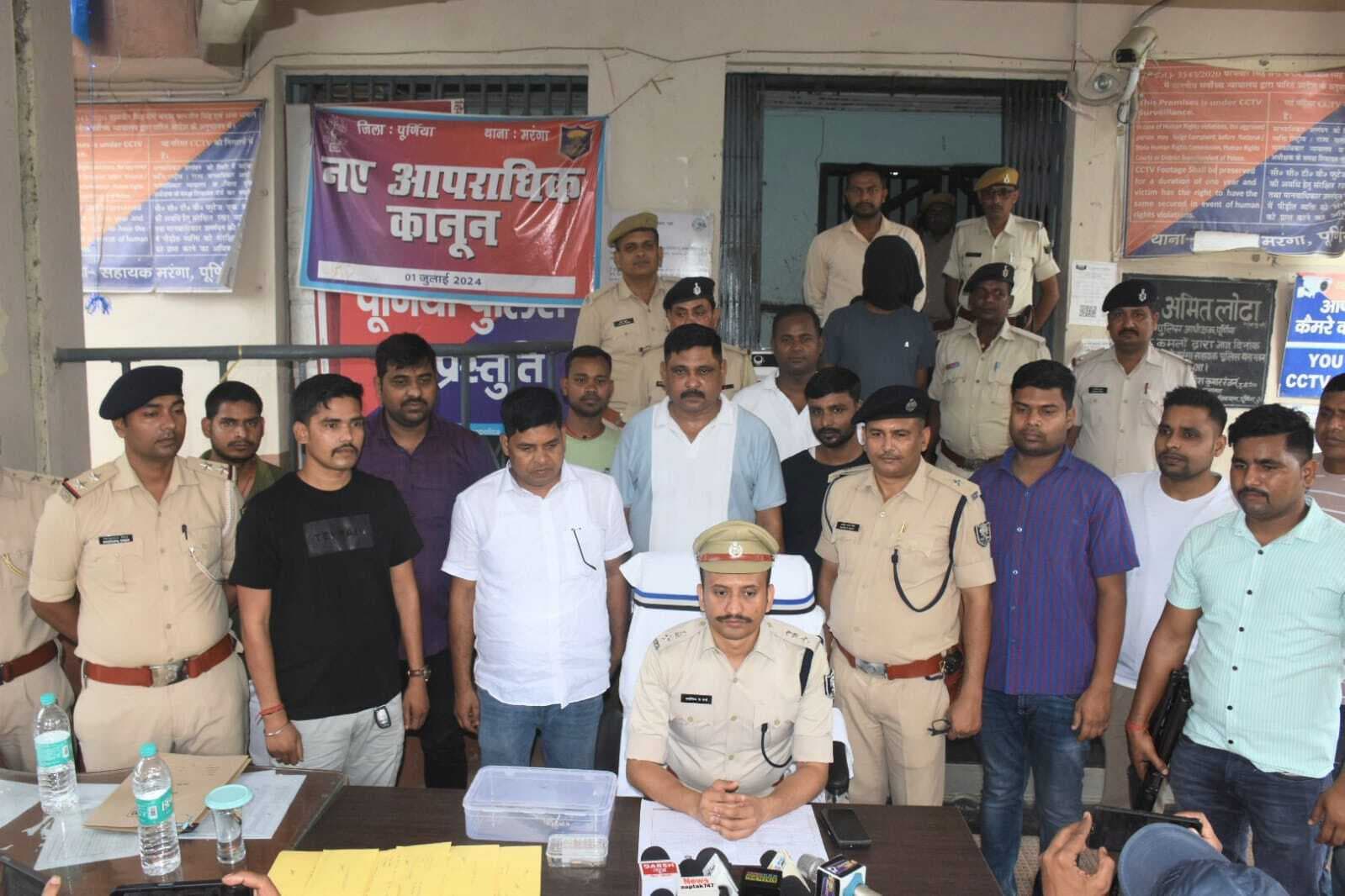 पिस्टल व 52 जिंदा कारतूस के साथ दो हथियार कारोबारी गिरफ्तार