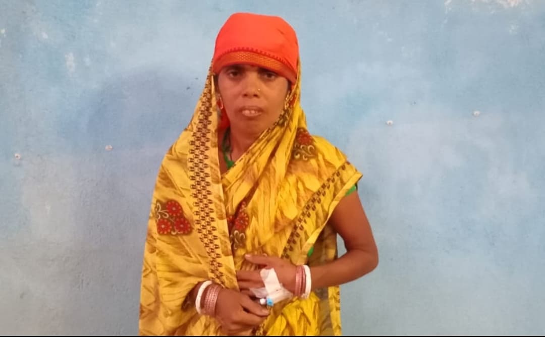 जमीन विवाद में महिला के साथ मारपीट, जख्मी