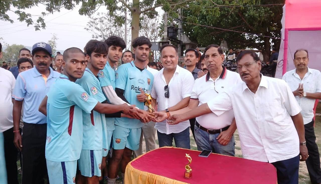 फैंसी फुटबॉल मैच में फुलका ने धरहरा को 2-0 से किया पराजित