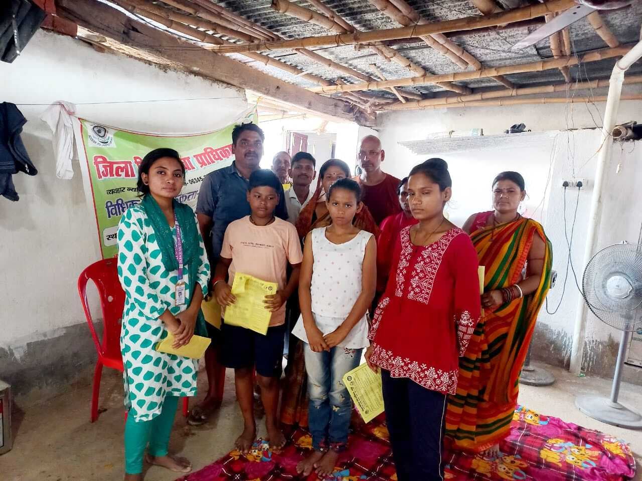 लोगों को उनके मौलिक कर्तव्य की दी गयी जानकारी