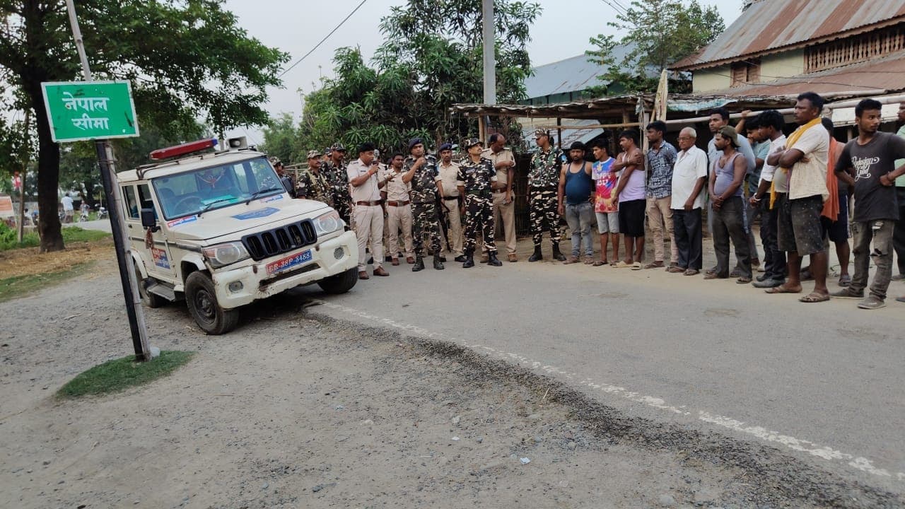 इंडो-नेपाल सीमा पर हाई अलर्ट