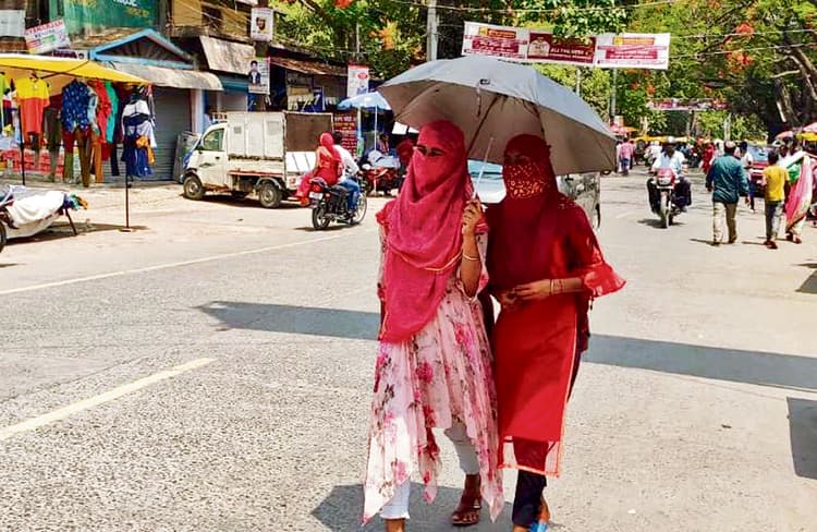 Gopalganj News : पारा पहुंचा 40 डिग्री के पार, गर्म हवाओं ने झुलसाया, सड़कों पर पसरा रहा सन्नाटा