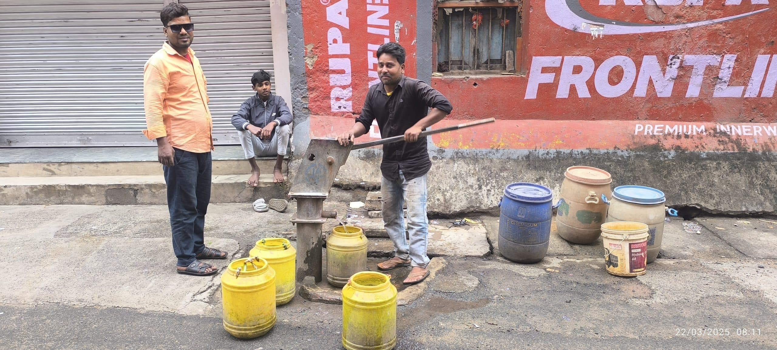 Giridih News: जलापूर्ति की लचर स्थिति से शहर के लोग परेशान