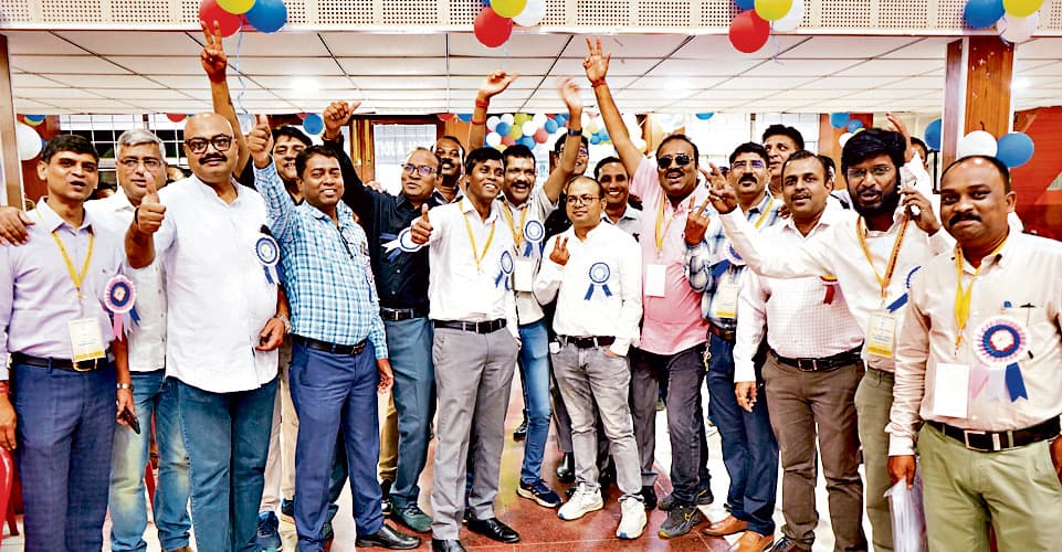 ranchi news : संत जेवियर्स कॉलेज रांची में हंसी-ठिठोली के अनमोल पल