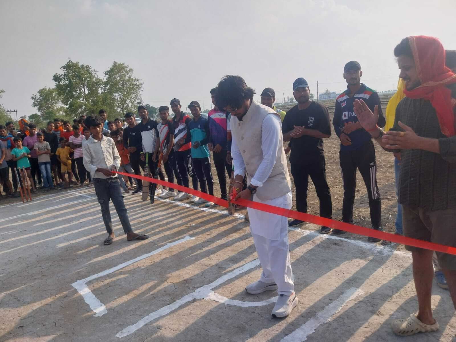 लहेरी गांव में आठ दिवसीय क्रिकेट टूर्नामेंट का हुआ आगाज