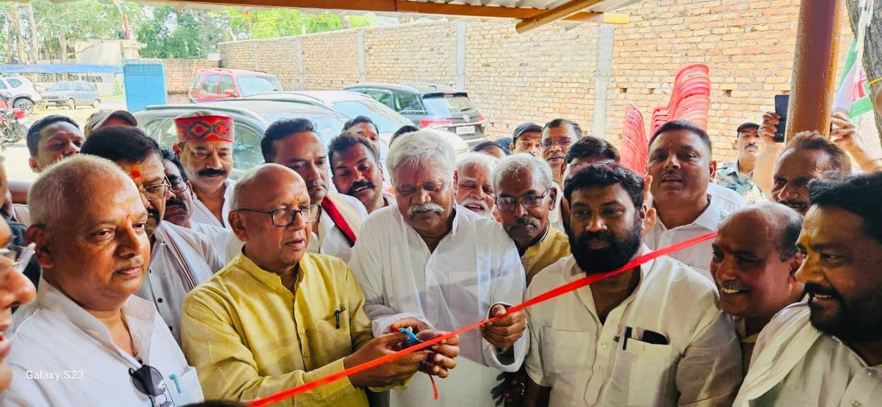 Political News : सदस्यता अभियान को गति प्रदान करें, जिलों में संगठन प्रभारी की घोषणा जल्द : खीरू महतो