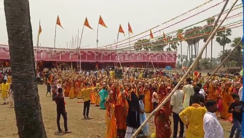 श्रीराम कथा को लेकर गोराडीह गांव में निकली भव्य कलश शोभायात्रा