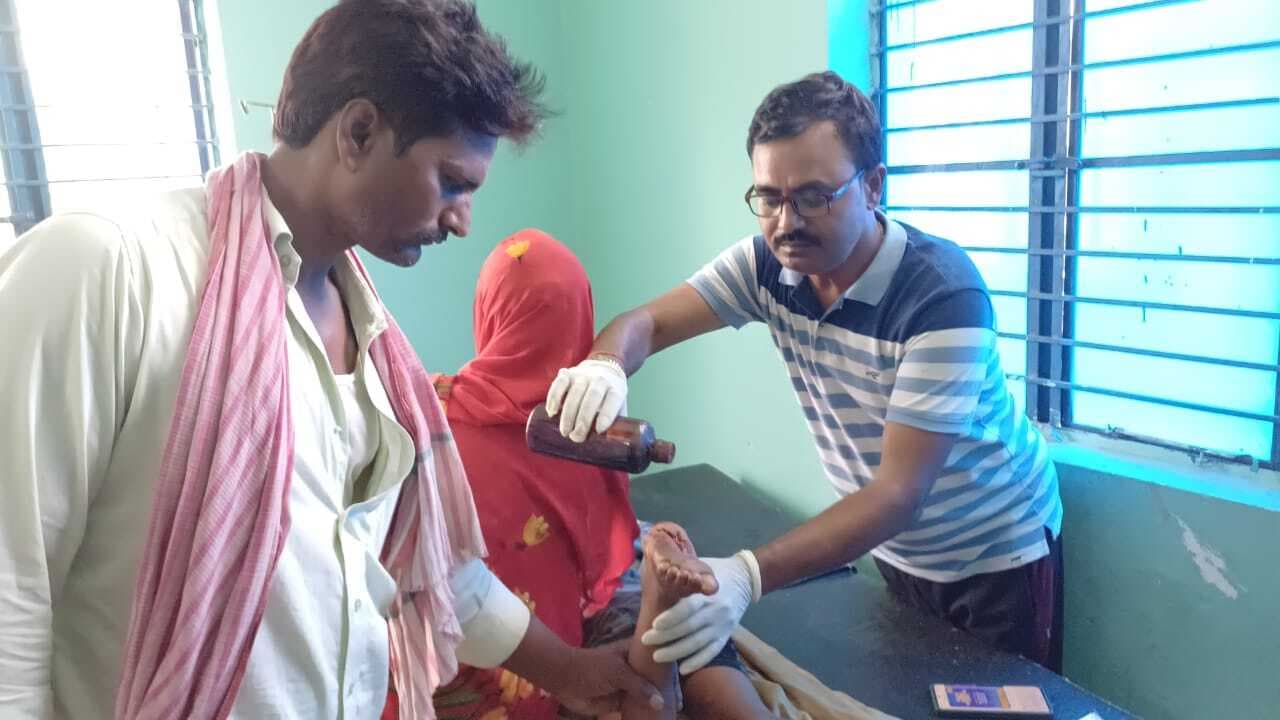 किसान जंगली सुअर मारने के लिए घर में  रखे  प्रेसर बम फटा, बालक जख्मी