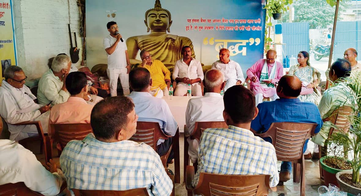 Saran News : भगवान बुद्ध की शिक्षा आज के समय में भी है प्रासंगिक : बीरेंद्र