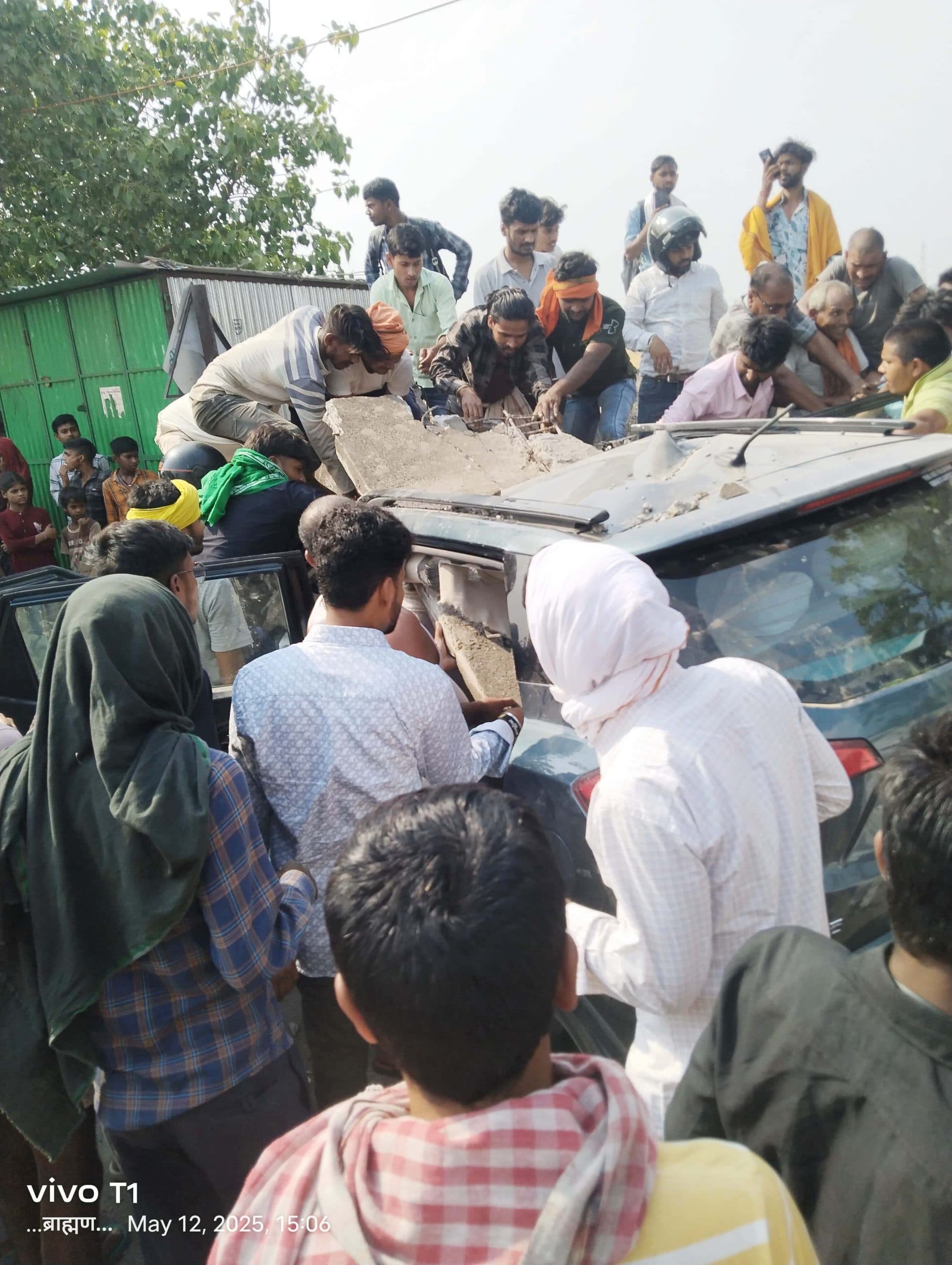 Aurangabad News : गोह में यात्री शेड में घुसी अनियंत्रित स्काॅर्पियो, चालक की मौत